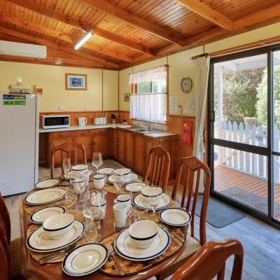 Boat Harbour Garden Cottages 1 D 1920