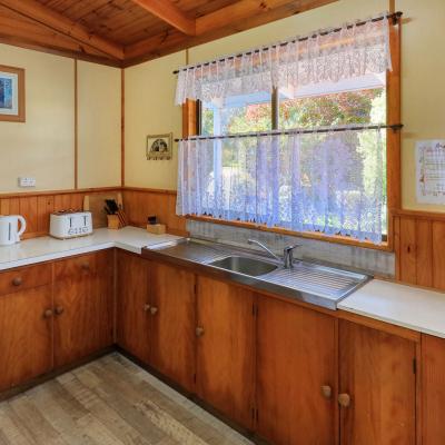 Boat Harbour Garden Cottages 1 E 1920