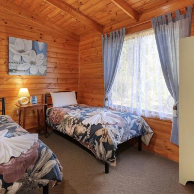 Boat Harbour Garden Cottages 1 K 1920